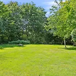 Cosy And Charming With Lovely Terraces, Conservatory, Annexes And A Large Natural Plot Just A Few Minutes Walk From The 別荘 エーベルトフト