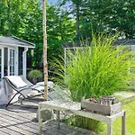 別荘 Cosy And Charming With Lovely Terraces, Conservatory, Annexes And A Large Natural Plot Just A Few Minutes Walk From The *
