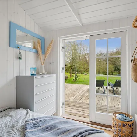 Cosy And Charming With Lovely Terraces, Conservatory, Annexes And A Large Natural Plot Just A Few Minutes Walk From The Ebeltoft