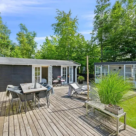 Cosy And Charming With Lovely Terraces, Conservatory, Annexes And A Large Natural Plot Just A Few Minutes Walk From The *