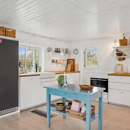 Holiday home Charming Close To A Great Sandy